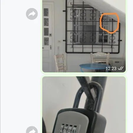 Renovated In The Heart Of Paroikia. Páros